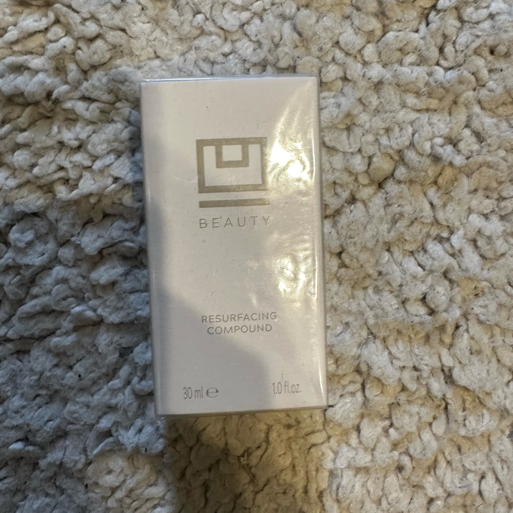 U Beauty resurfacing compound. New in wrapped box.